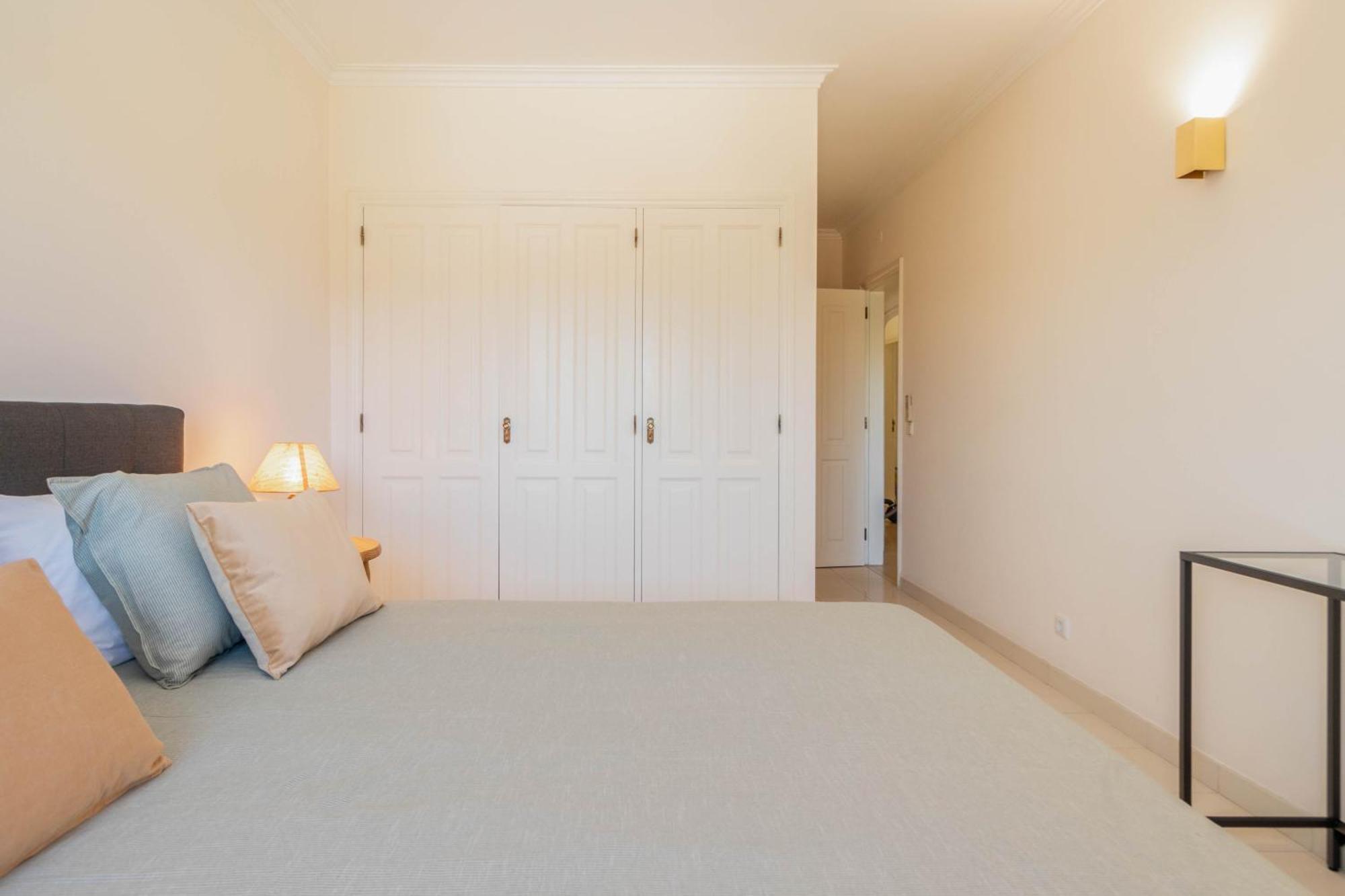 Central Cascais Apartment With Private Parking מראה חיצוני תמונה