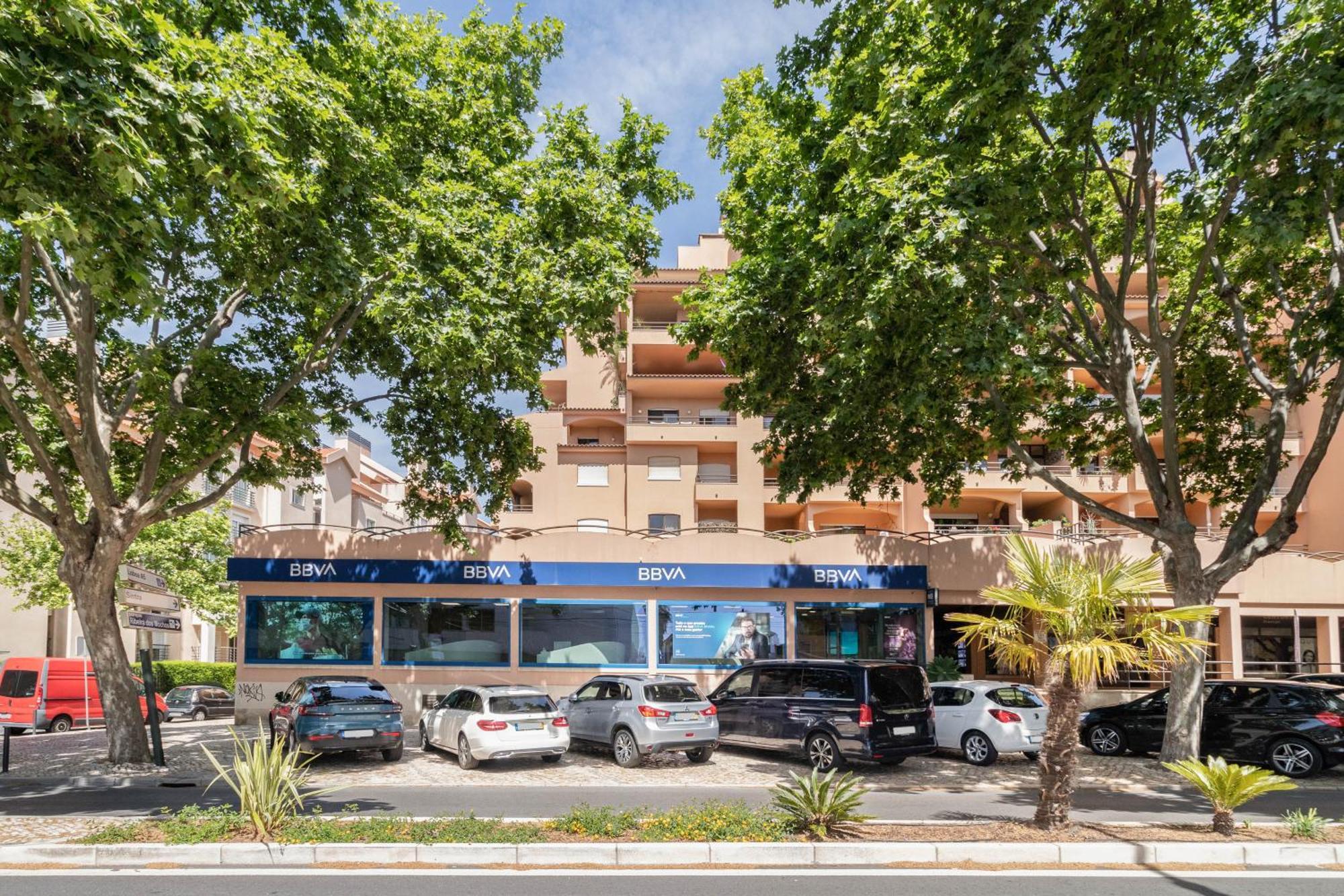 Central Cascais Apartment With Private Parking מראה חיצוני תמונה